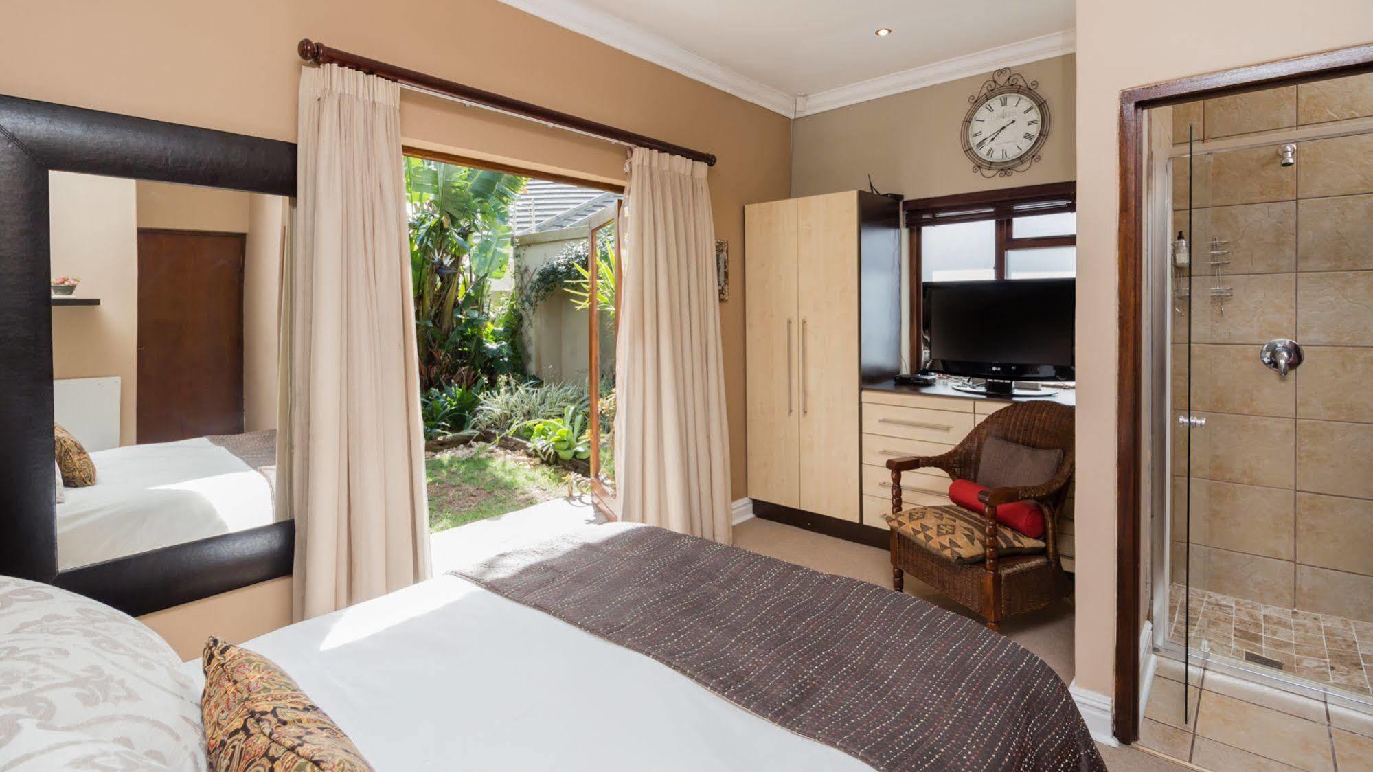 Manor 38 Hotel Port Elizabeth Bagian luar foto