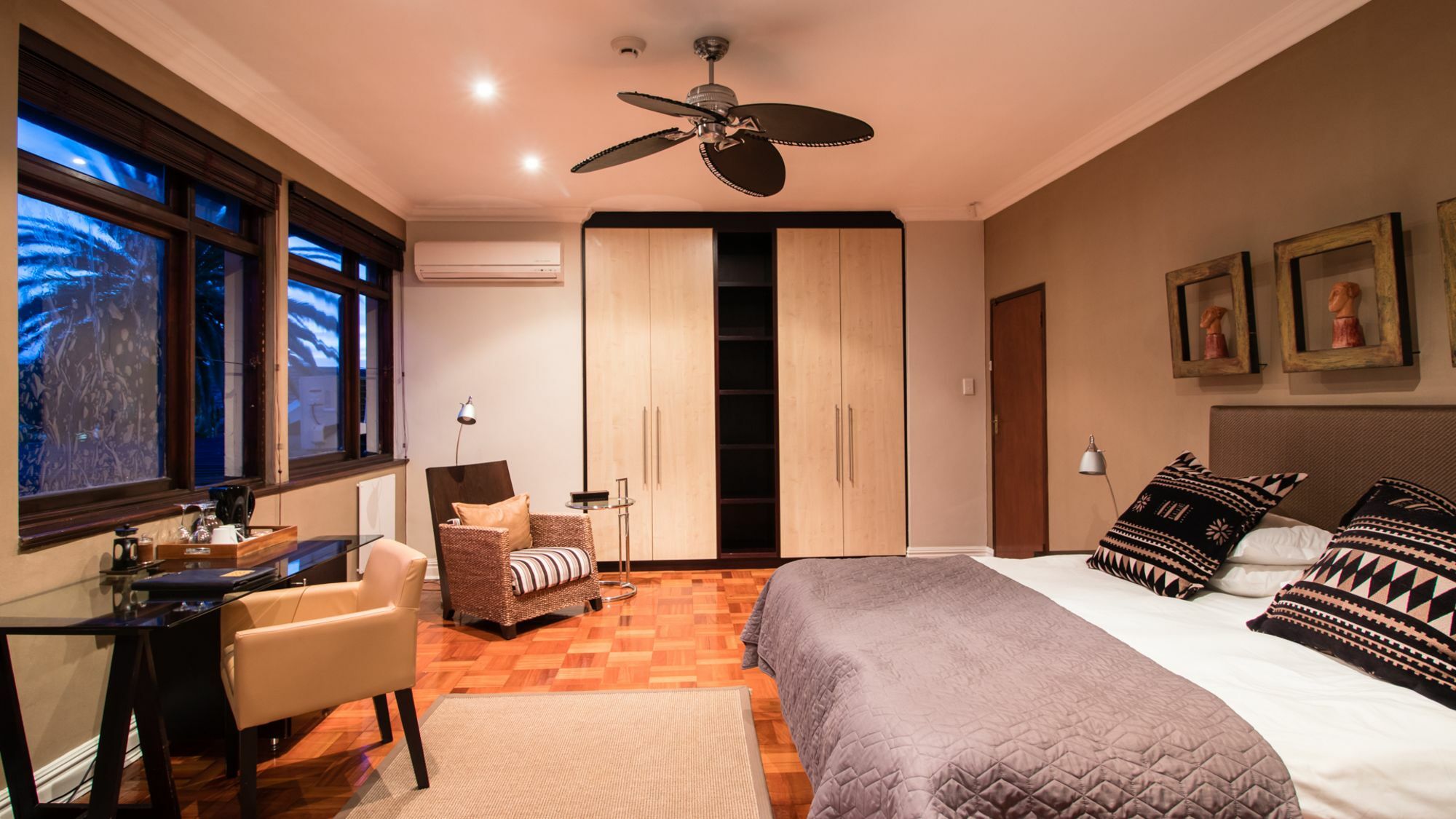 Manor 38 Hotel Port Elizabeth Bagian luar foto
